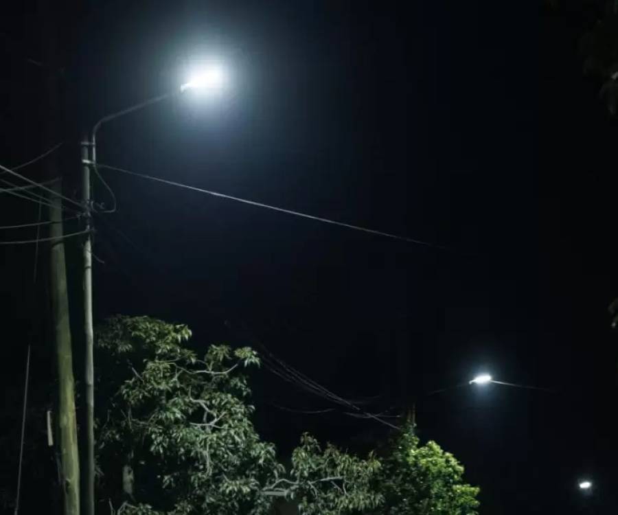 La Capital a punto de ser 100% LED: más barrios se suman a la red iluminación sustentable