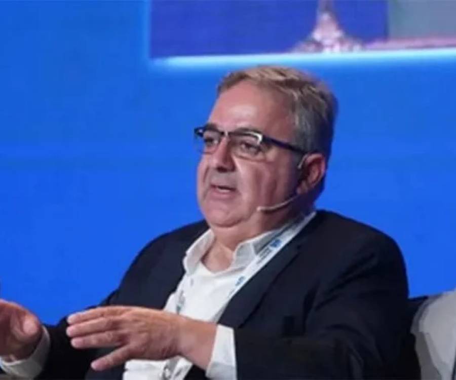 Para Raúl Jalil, de este modo “se distorsiona la democracia”
