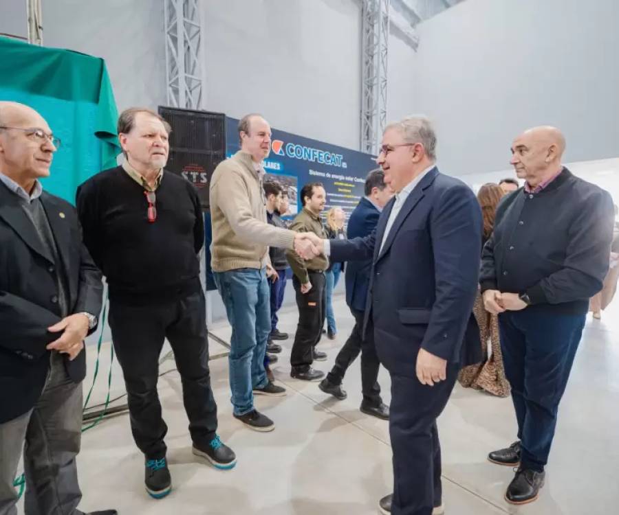 Confecat instaló sistema fotovoltaico para producir energía renovable y reducir la huella de carbono