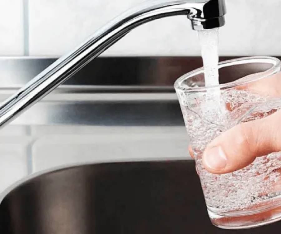 Privatización de AySA: Milei habilitó los cortes de agua por falta de pago