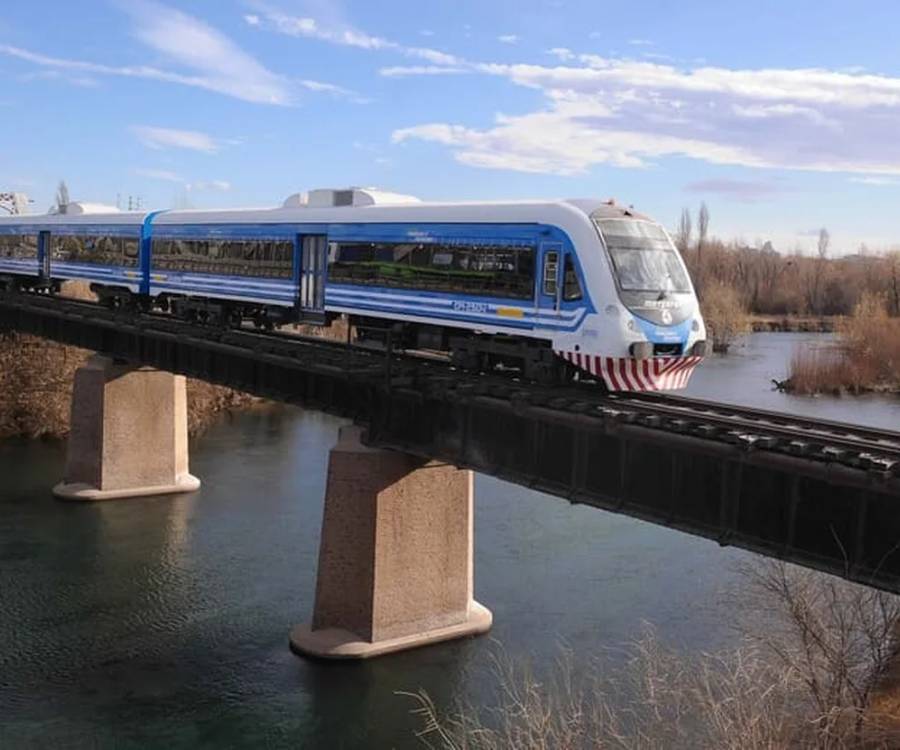 YPF quiere construir un tren para trasladar a diario miles de trabajadores hacia Vaca Muerta