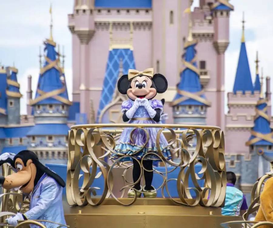 Alojamiento, avión, entradas y más: ¿cuánto cuesta una fiesta de 15 años en Disney World?