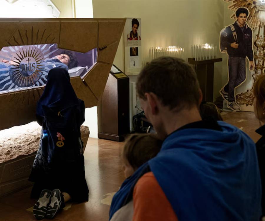 Los milagros de Carlo Acutis: cuáles son los dos hechos reconocidos por el Vaticano que lo llevaron a la canonización