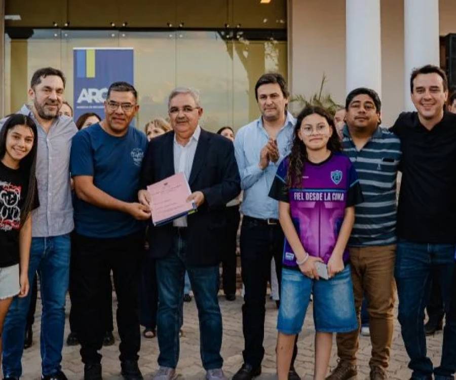 Otras 76 familias ya poseen sus escrituras