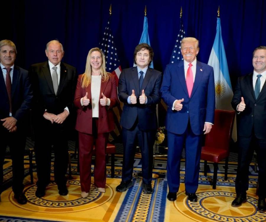 Milei llegó a los EEUU para reunirse con Trump y cerrar la ayuda financiera 