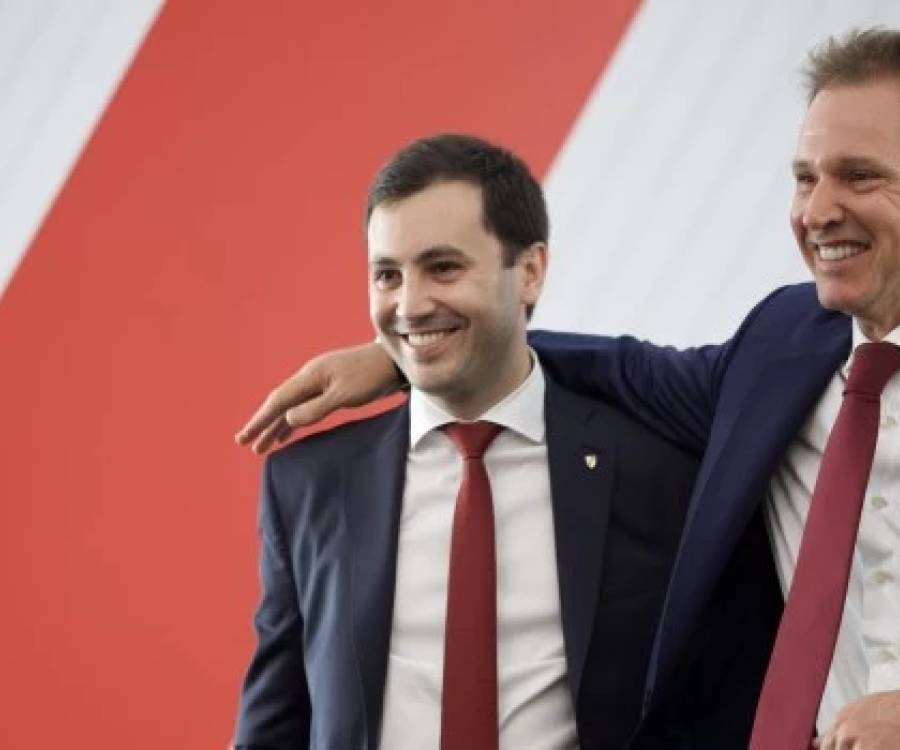 Di Carlo asumió como nuevo presidente de River: 