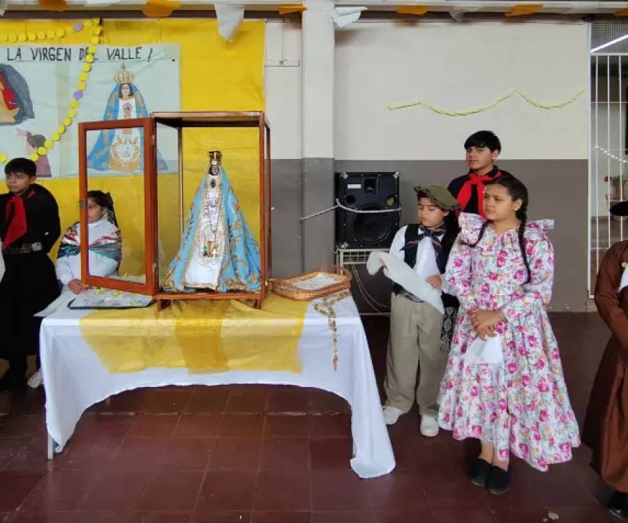 La Virgen del Valle visitó la escuela Cacique Juan Chelemín