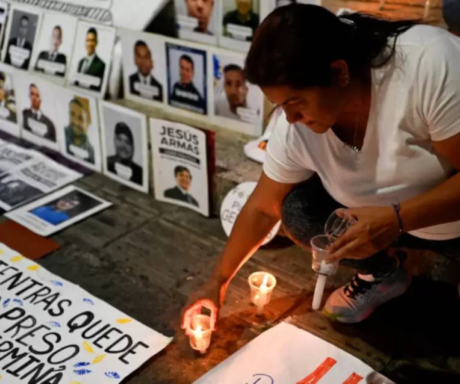 Venezuela libera al menos a 30 presos políticos de El Rodeo I