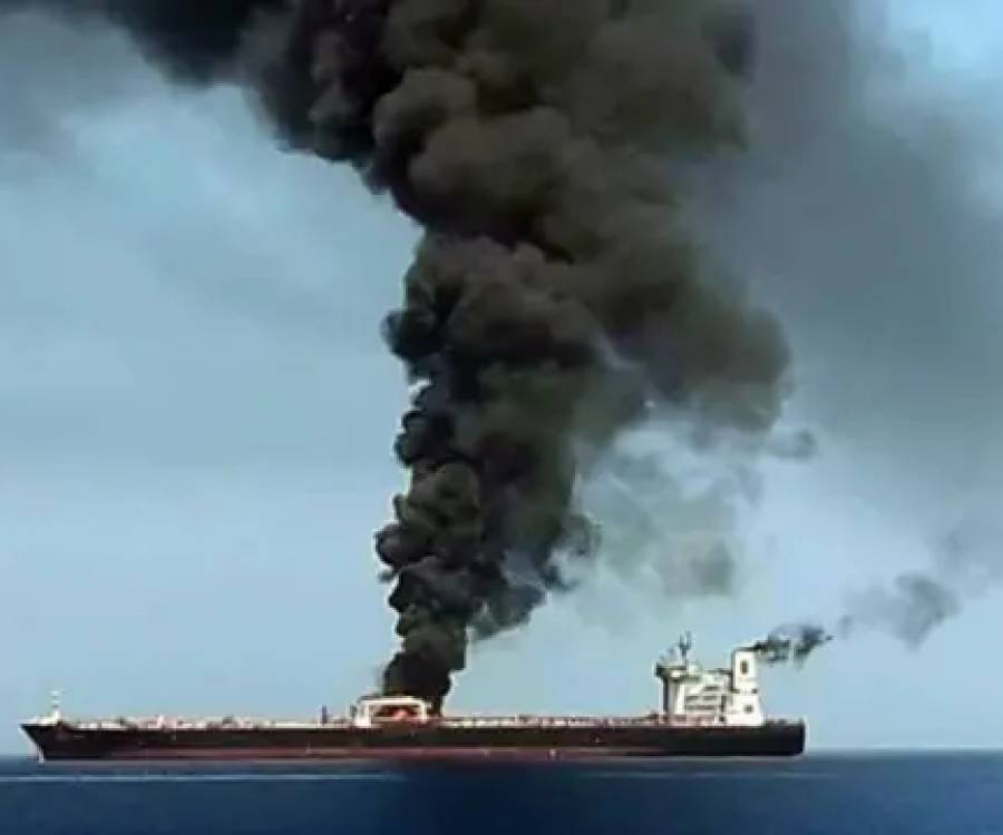 Estrecho de Ormuz: pese a la advertencia de Trump, Irán atacó barcos comerciales