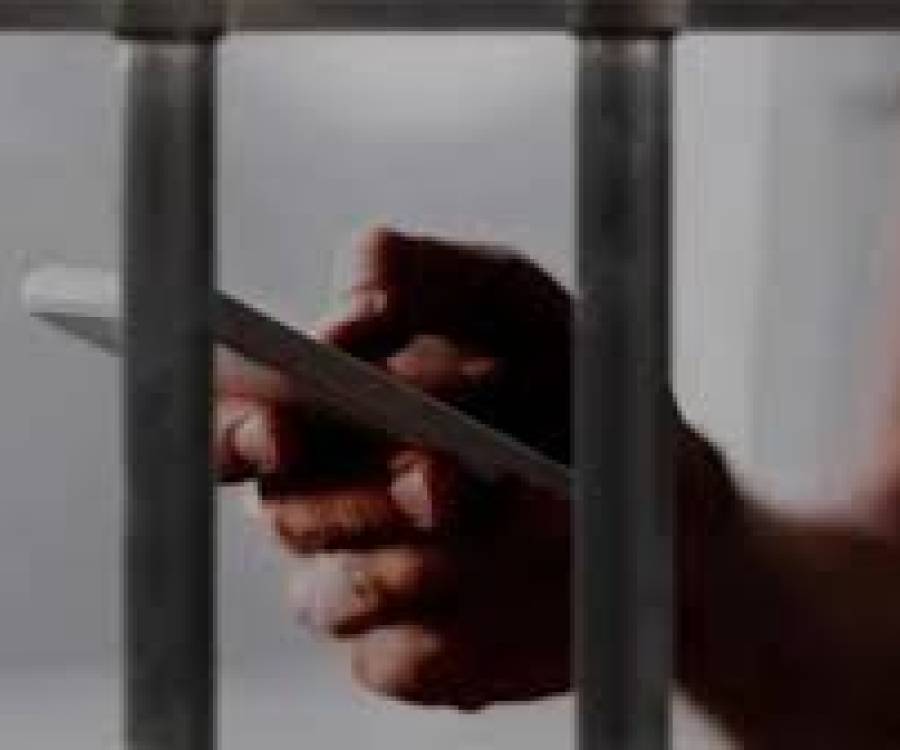 El Gobierno avanzará con bloqueo selectivo de celulares en cárceles federales