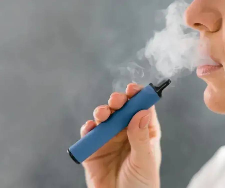 Actualizan las advertencias en paquetes de tabaco e incluye a los cigarrillos electrónicos y bolsas de nicotina