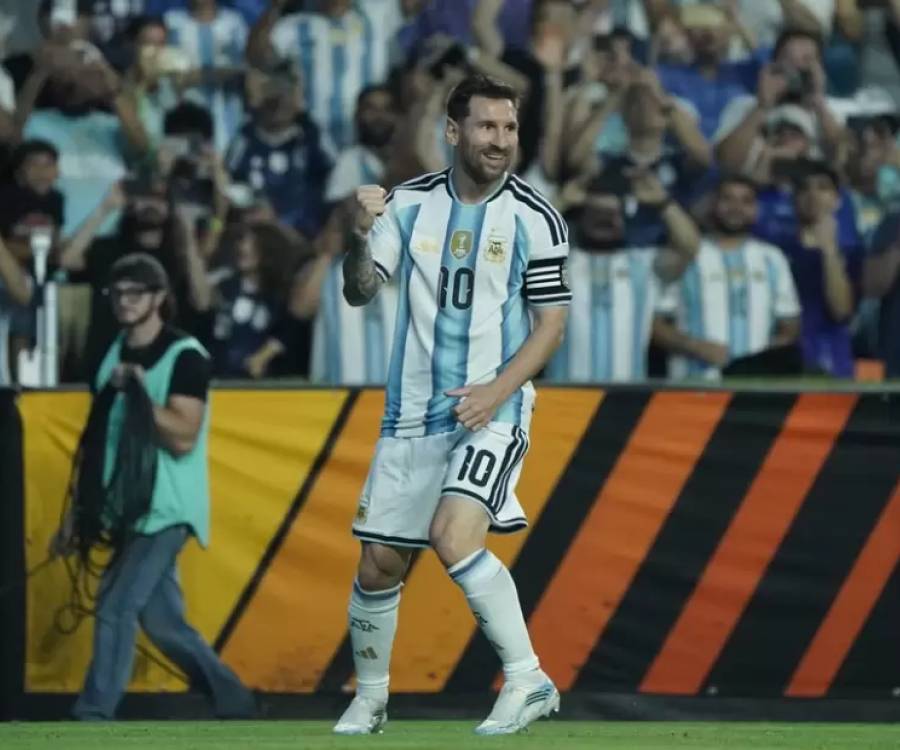 Argentina busca el pase a cuartos de final