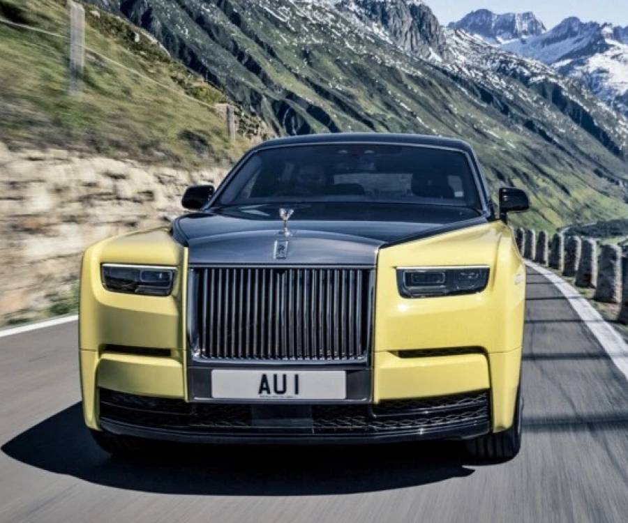 Rolls-Royce homenajea a uno de los enemigos más famosos de James Bond
