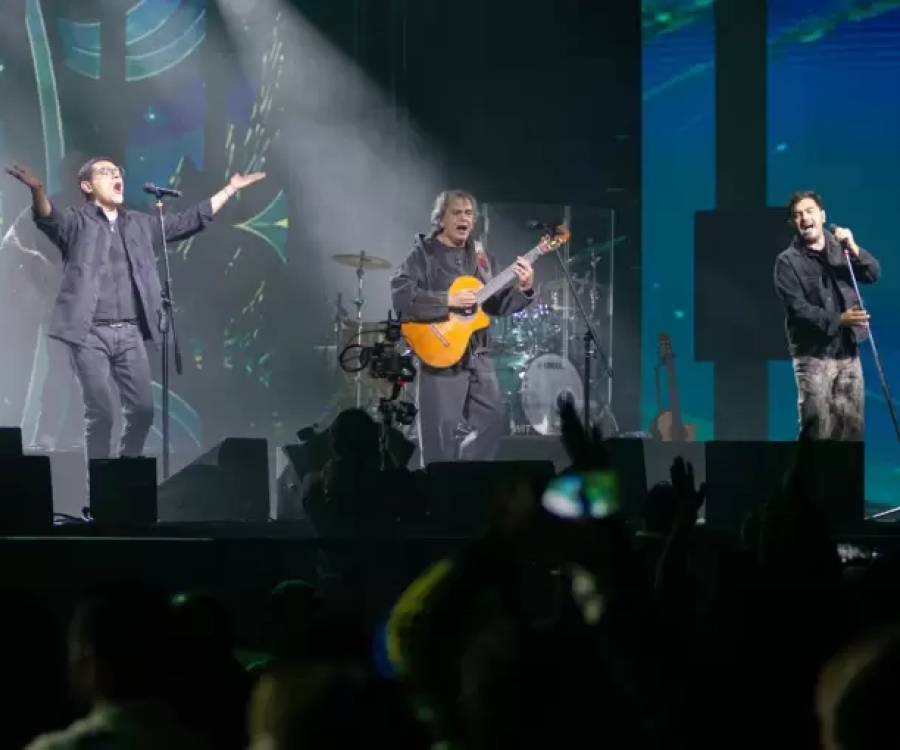 Los Tekis, Los Nocheros y Nadia Larcher hicieron vibrar el Poncho en la segunda luna