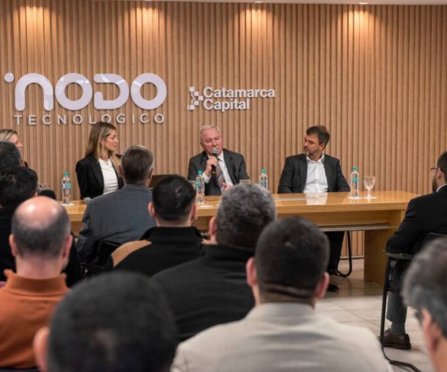 El vicegobernador Dusso encabezó la jornada sobre coyuntura económica y mercados en el Nodo Tecnológico