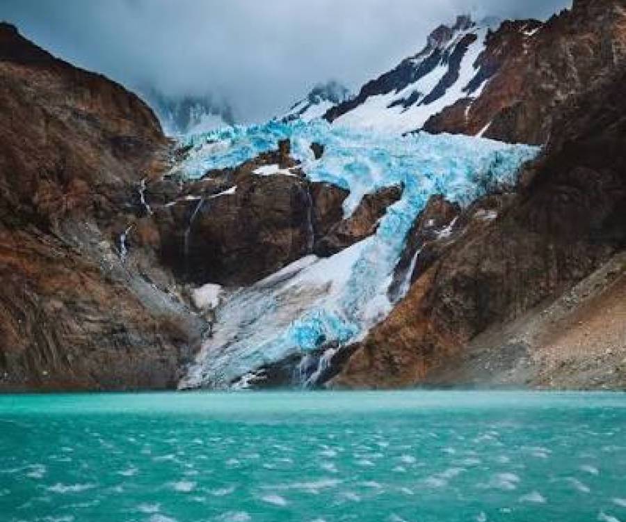 Expertos advierten que El Chaltén puede sufrir un aluvión glaciar similar al de Nepal y piden un plan de evacuación urgente