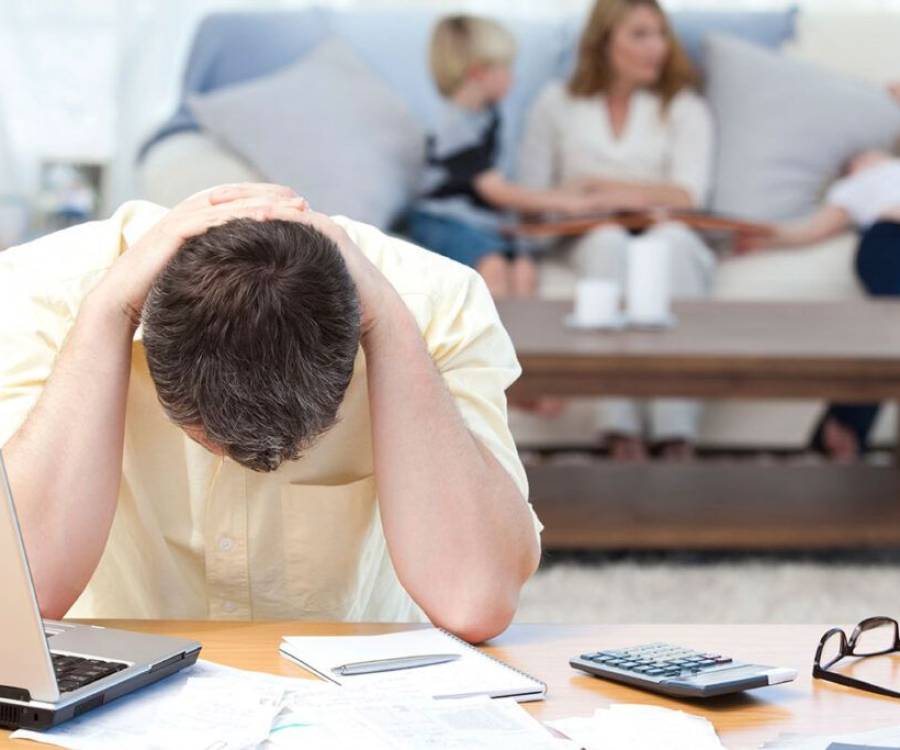 La vulnerabilidad previa a la mora: casi 5 de cada 10 hogares con estrés económico pidieron dinero prestado para gastos corrientes