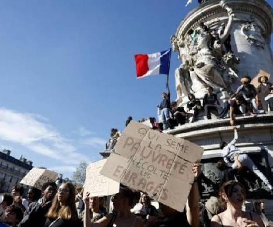 Nueva marcha estudiantil en Francia para exigir mejoras en las escuelas: Greta Thunberg se unió a la protesta