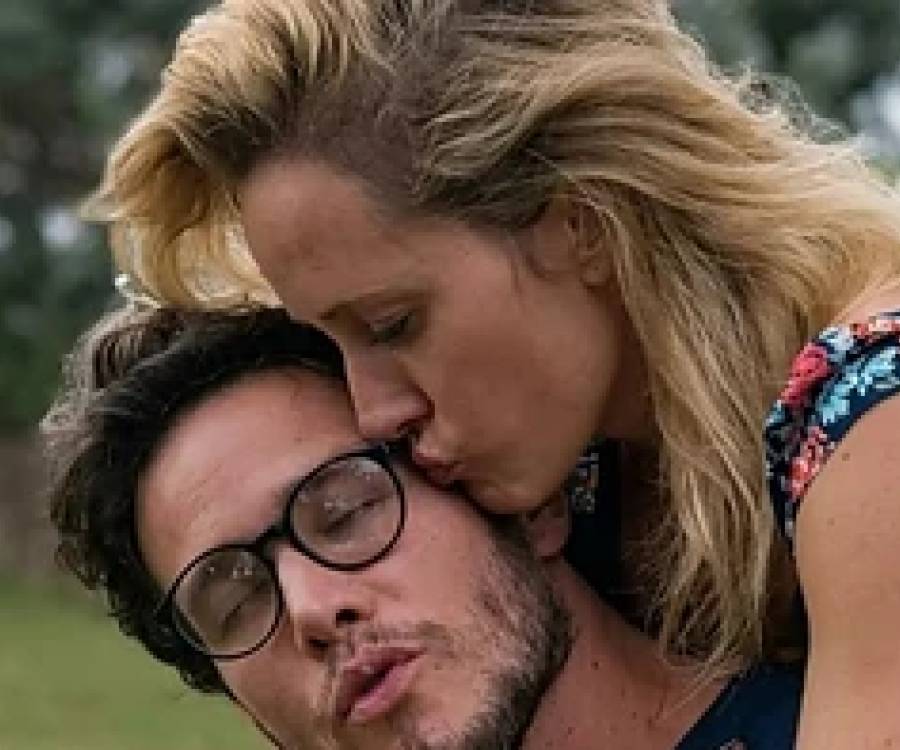 Las fotos hot que descubrió Julieta Prandi, la volvieron loca y la llevó a dejar a Emanuel Ortega