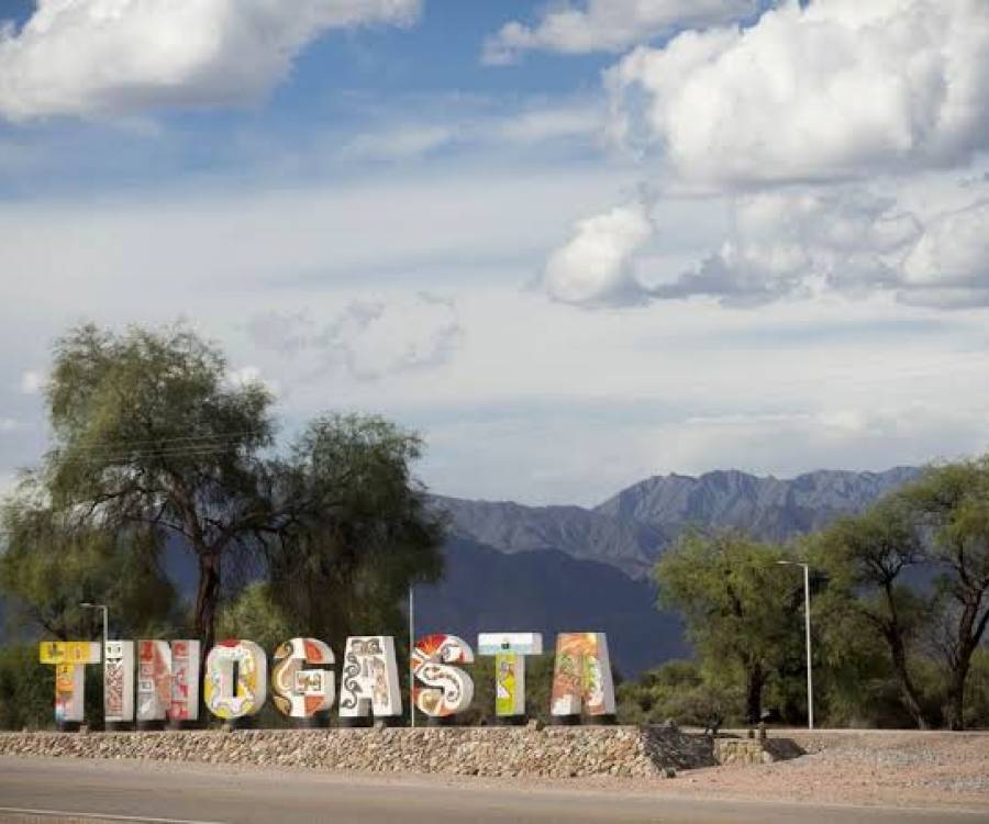 El municipio de Tinogasta acordó un aumento salarial y un bono extraordinario