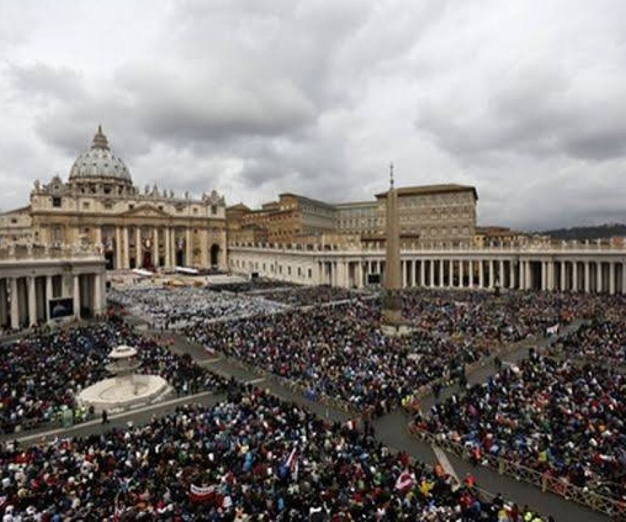 La Iglesia católica supera los 1.422 millones de fieles y África desplaza a Europa en número de creyentes