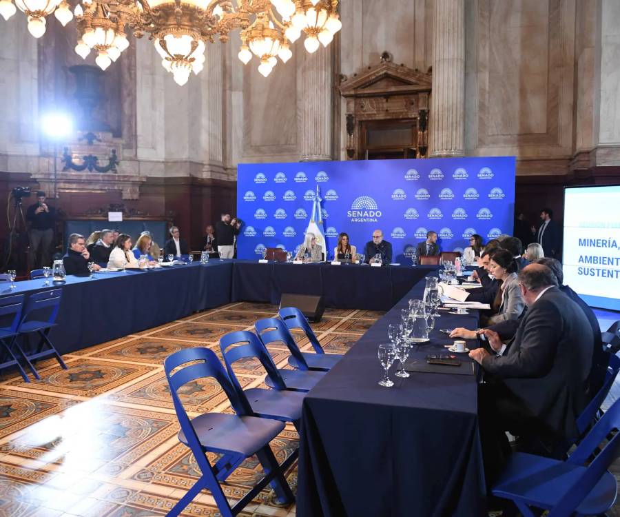 Fama y Corpacci presentaron proyectos para regular el cierre de minas