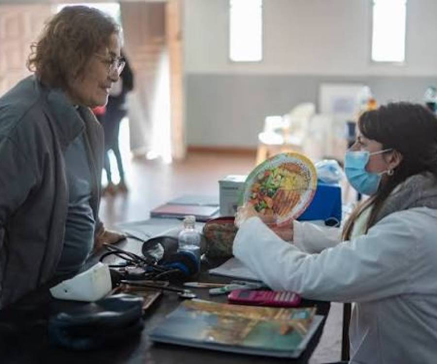 Lleguemos al Barrio brindará atención médica gratuita en Paclín y Capital